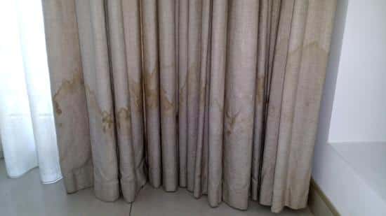 Cómo lavar cortinas blancas muy sucias en lavadora